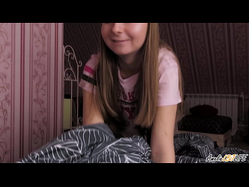 ❤️ Blondina îi suge adânc prietenei ei și primește spermă în gură ️❌ at ro.quizfarmature.ru ❌️❤